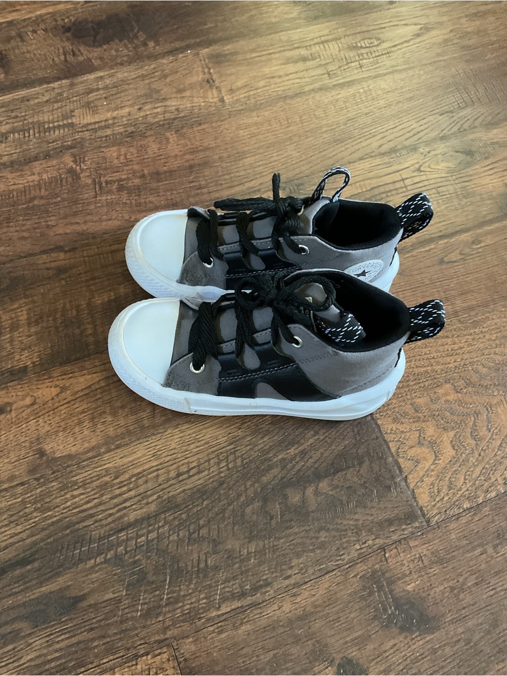 Converse Kids High-Top Sneakers in Black and Gray - Casual Lace-Up